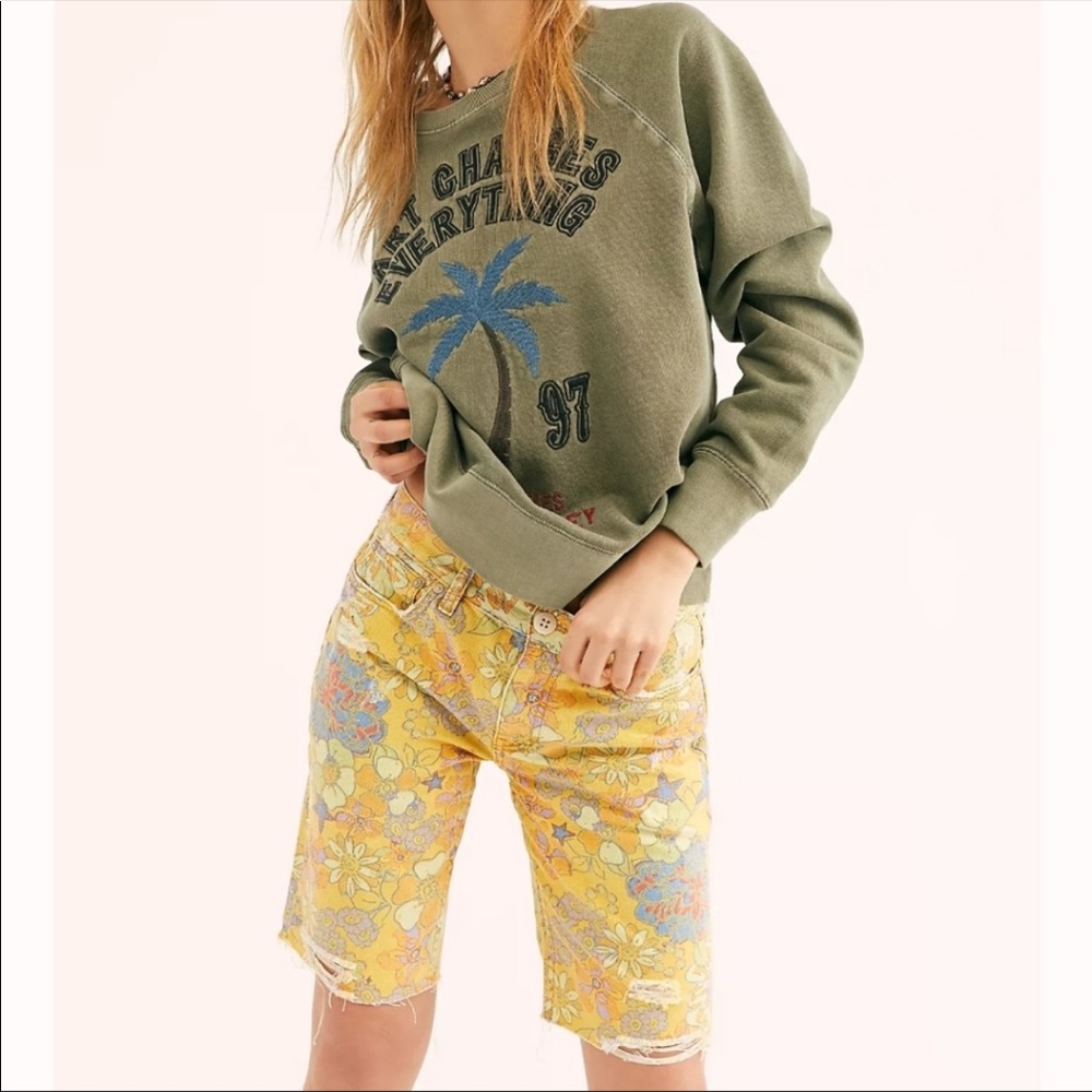 Free people alani printed cut off shorts yellow floral Bermuda length